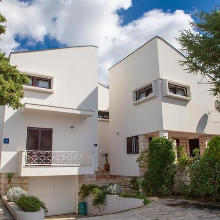 דירות נובליה House Emilija מראה חיצוני תמונה
